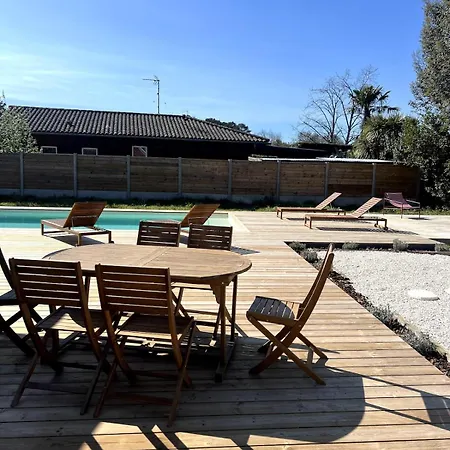 Maison Poulette Tosse