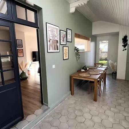 Maison Poulette * Tosse